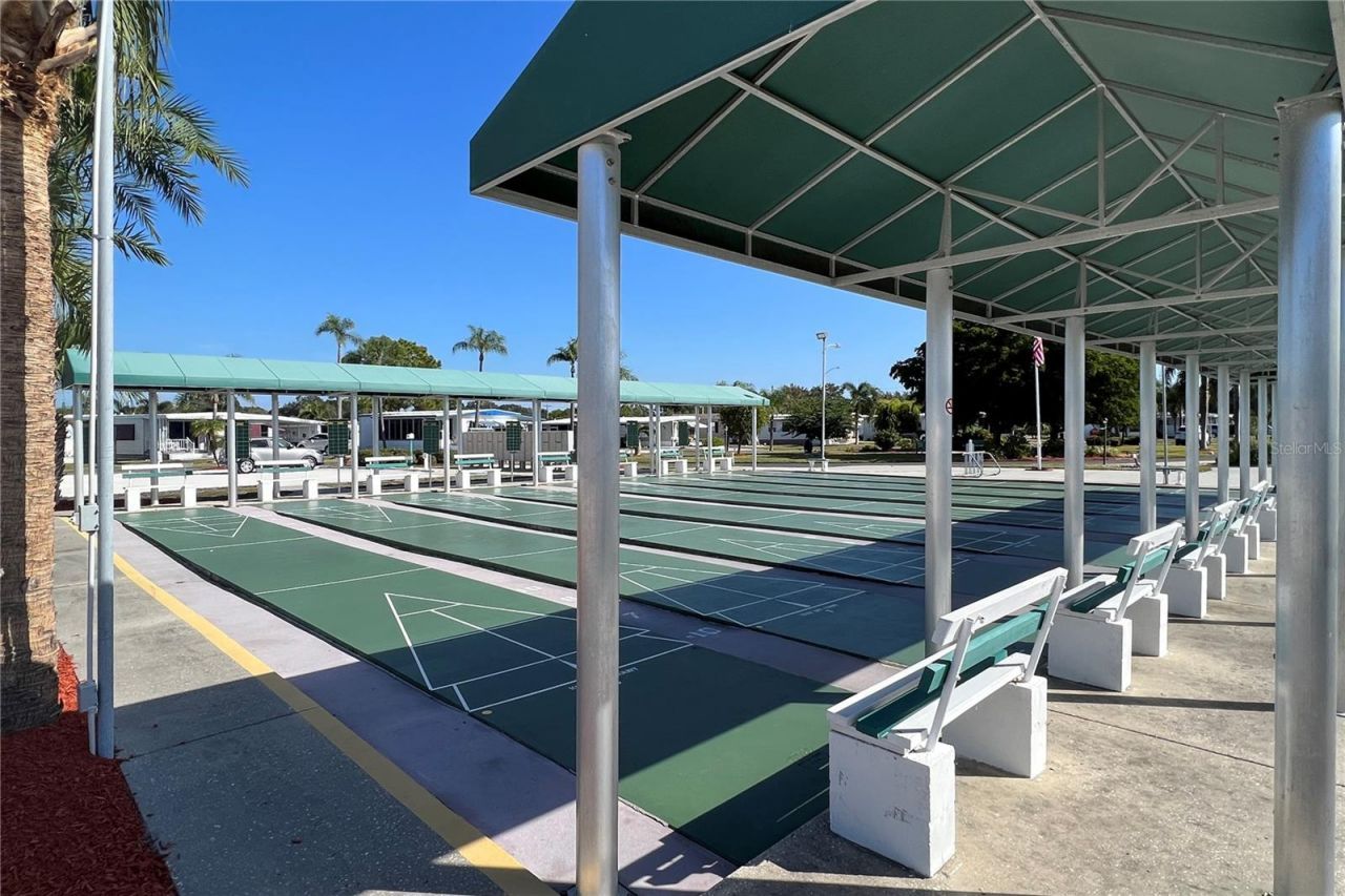 5317 Chateau Lane, Bradenton, FL 34207 Photo