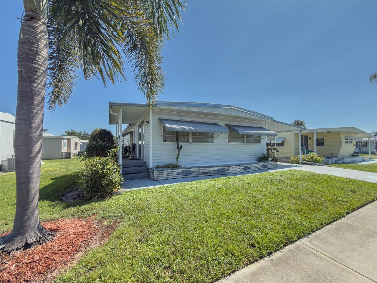 5317 Chateau Lane, Bradenton, FL 34207 Photo