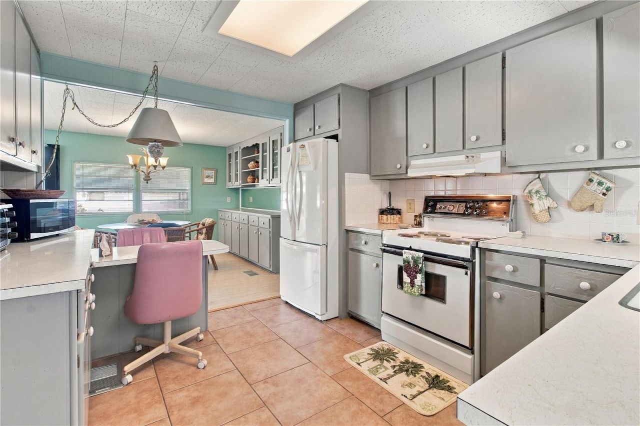 5317 Chateau Lane, Bradenton, FL 34207 Photo
