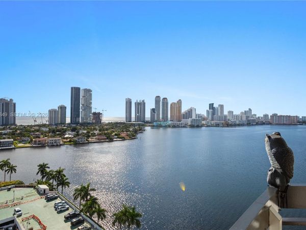 3600 Mystic Pointe Dr , Unit PH-16, Aventura, FL 33180