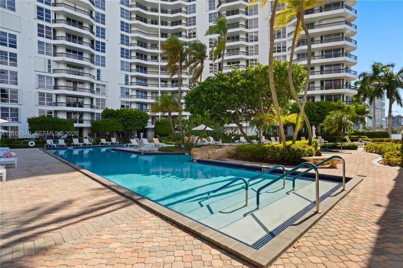 3600 Mystic Pointe Dr , Unit PH-16, Aventura, FL 33180 Photo
