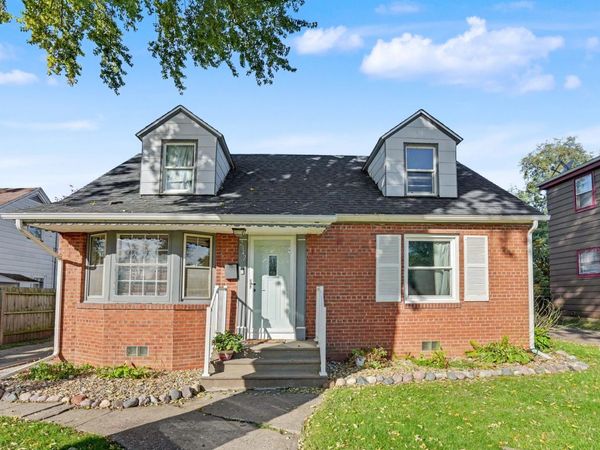 2342 24 1/2 Street , Rock Island, IL 61201