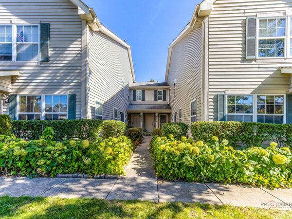 1210 Orleans Drive , Mundelein, IL 60060