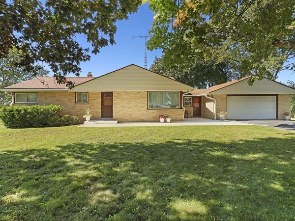 6300 104th AVENUE, Kenosha, WI 53142