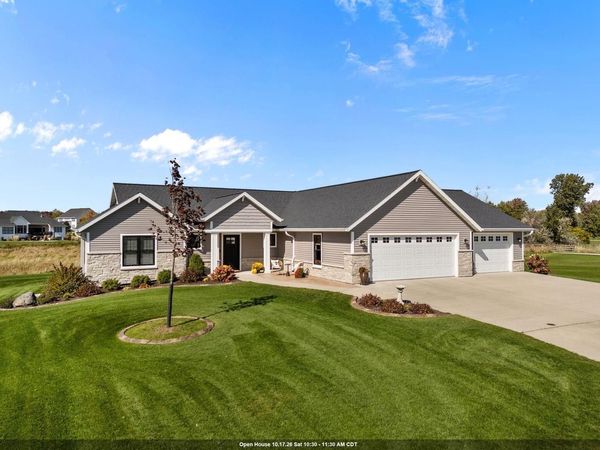 4265 N DEER VALLEY COURT, Appleton, WI 54913