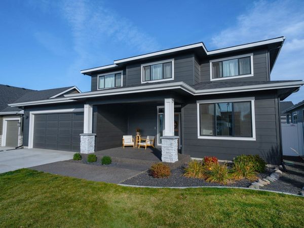 1748 N Snoqualmie Rd, Liberty Lake, WA 99019