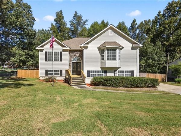 106 Hunters Place , Villa Rica, GA 30180