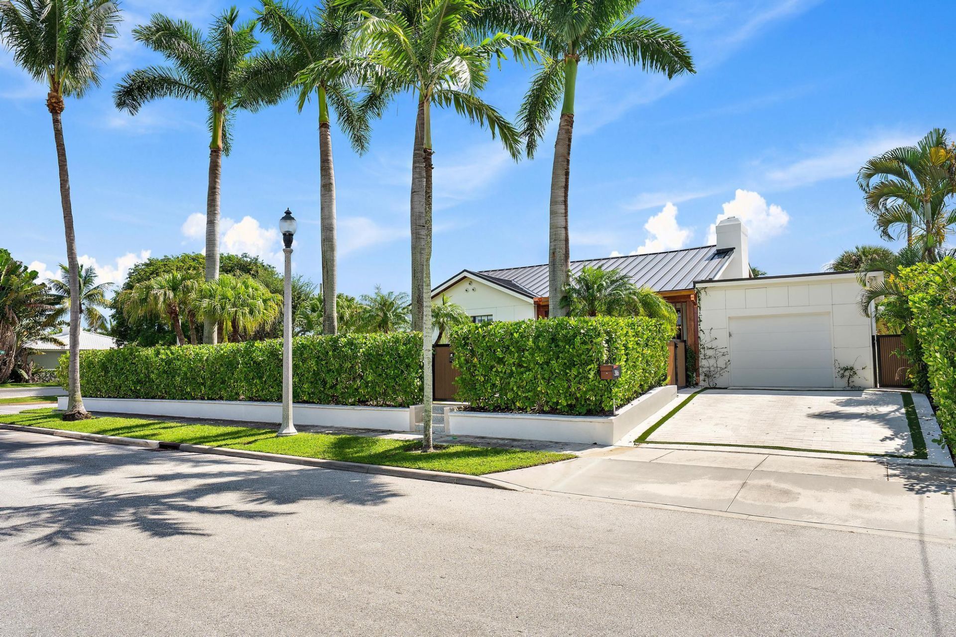 386 Palmetto Street, West Palm Beach, FL 33405 Photo