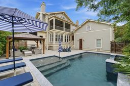 736 Stucco Lane photo 4