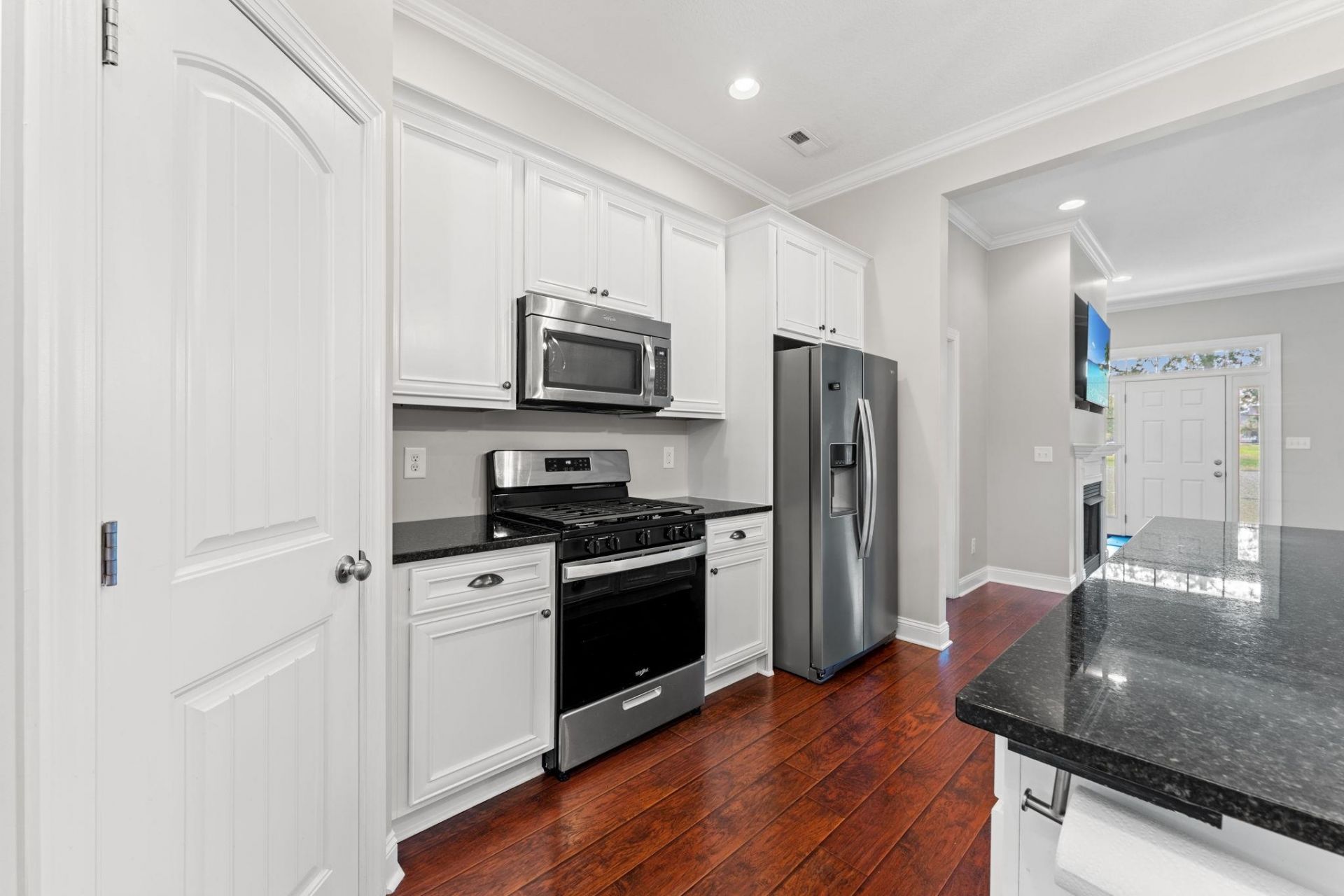 939 Maple St.  Photo 14