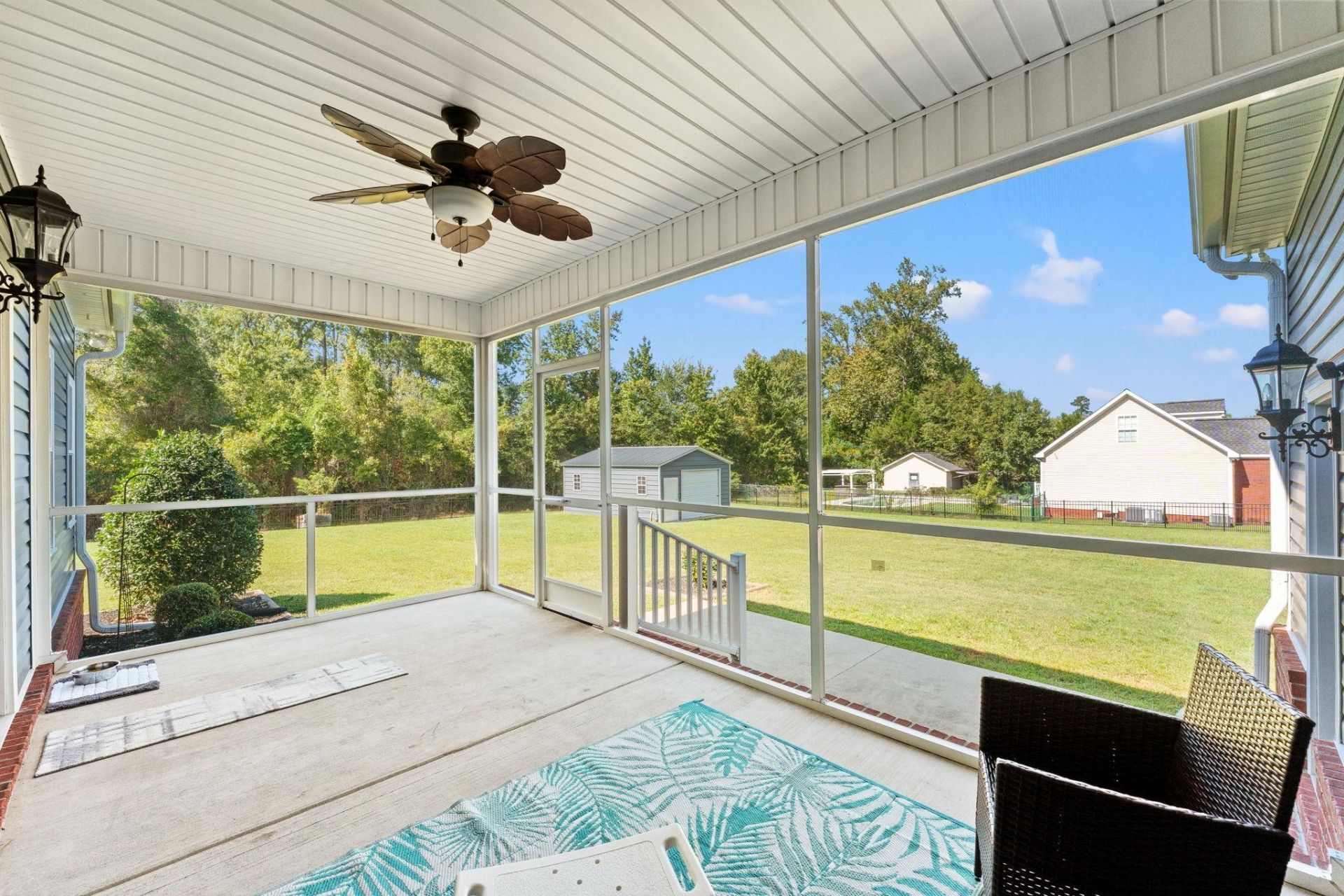 939 Maple St.  Photo 33