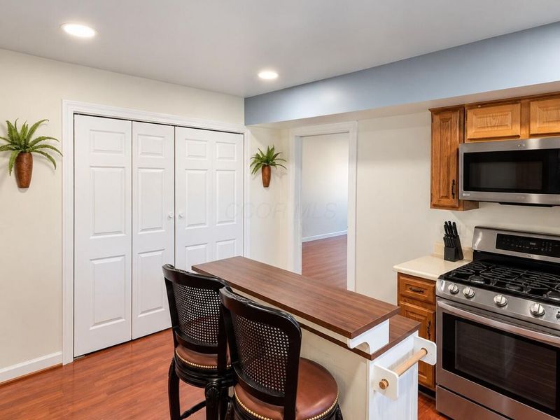 5124 Northcliff Loop W, Columbus, OH 43229 Photo 9