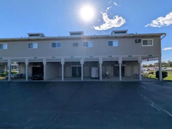 6484 N Harris Harbor Drive, Oak Harbor, OH 43449