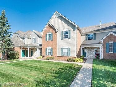 54750 Monarch Drive, Unit 47, Shelby Township, Mi 48316