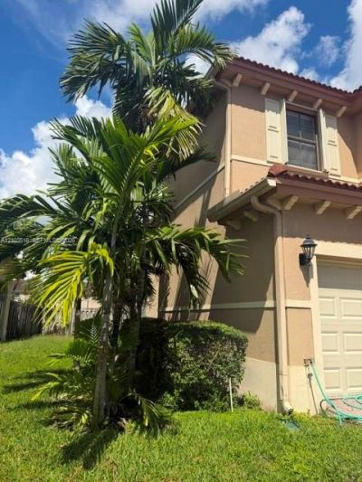 8879 SW 227th Ter , Cutler Bay, FL 33190 Photo