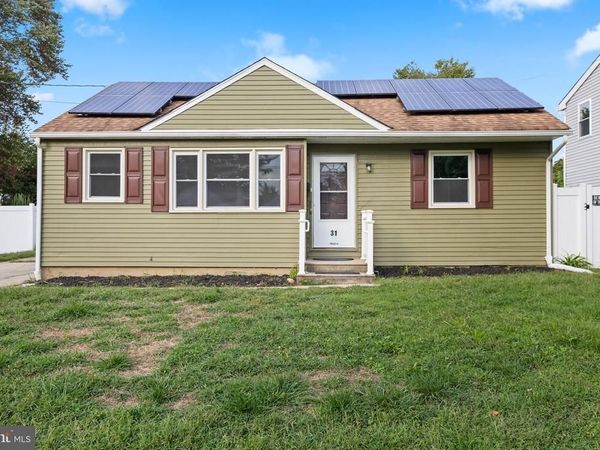 31 FARNSWORTH AVENUE, MAPLE SHADE, NJ 08052