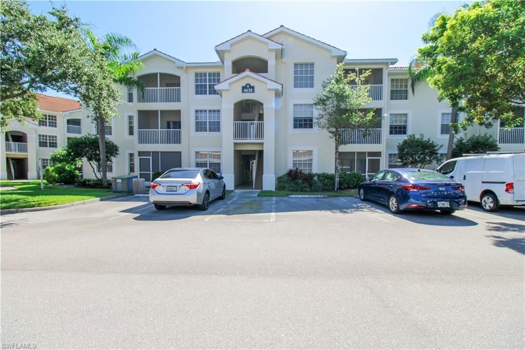 4630 Saint Croix Ln , Unit 827, Naples, FL 34109 Photo