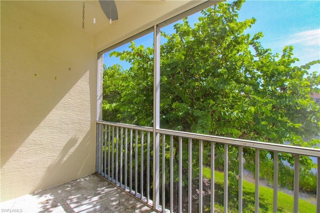 4630 Saint Croix Ln , Unit 827, Naples, FL 34109 Photo
