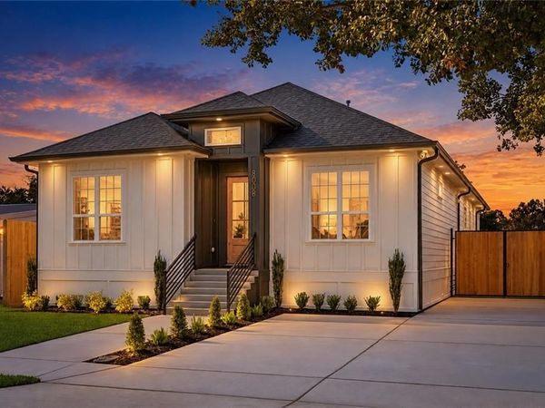 8008 VERSAILLES Street, Metairie, LA 70003