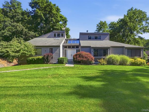 1 Kings Grant Way , Briarcliff Manor, NY 10510