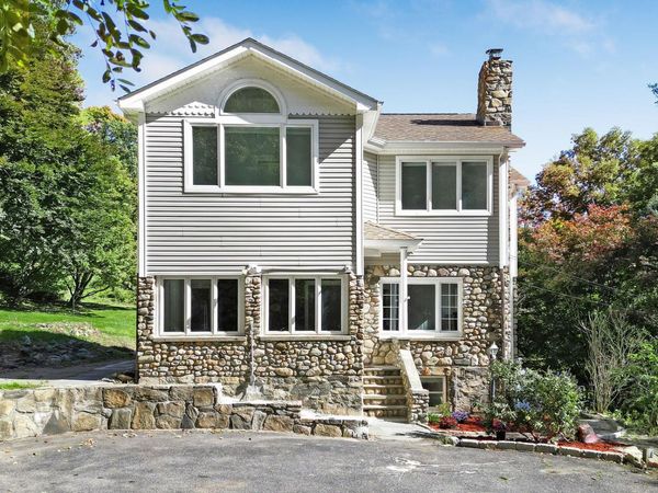 3811 Wood Street , Jefferson Valley, NY 10535