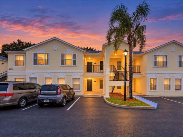8831 GRAND PALMS CIR, APT B, KISSIMMEE, FL 34747