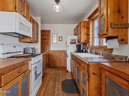 30 Locust Drive, Yerington, NV 89447 Photo