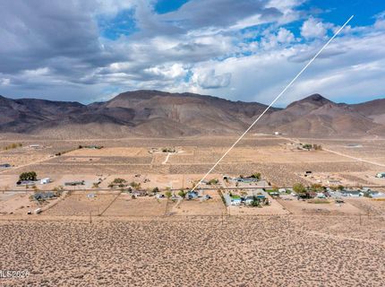 30 Locust Drive, Yerington, NV 89447 Photo