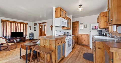 30 Locust Drive, Yerington, NV 89447 Photo