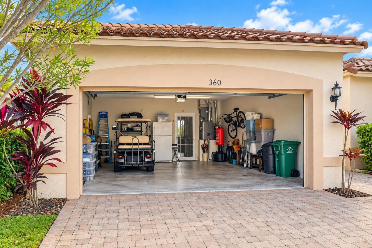 360 NW Sunview Way, Port Saint Lucie, FL 34986 Photo