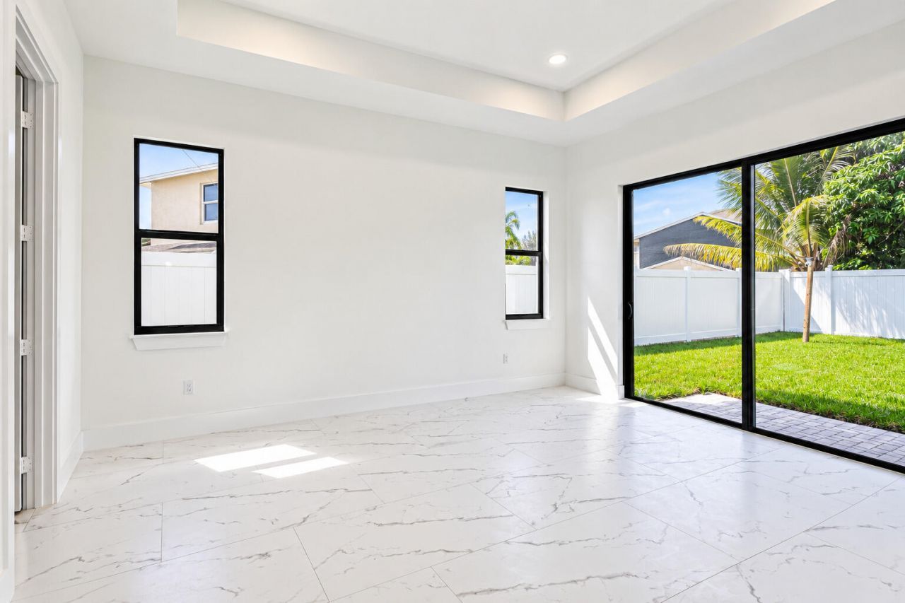 2367 E Faith Avenue, Schall Circle, FL 33417 Photo