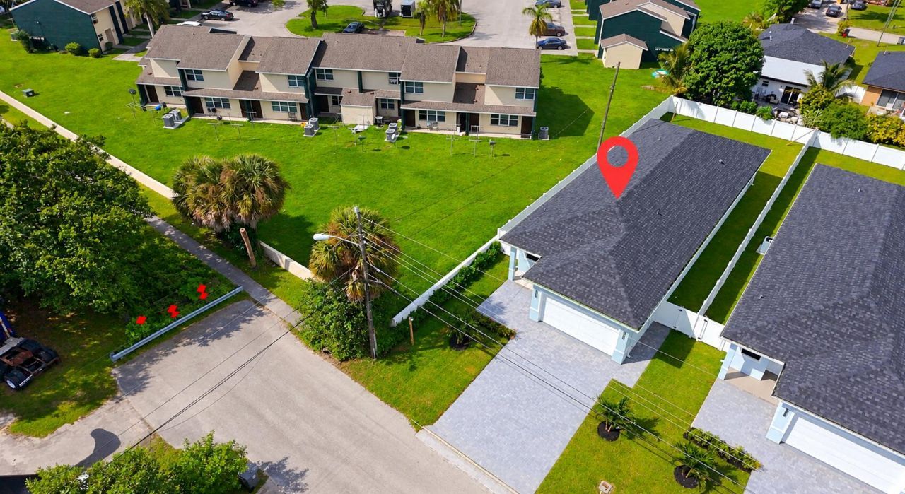 2367 E Faith Avenue, Schall Circle, FL 33417 Photo