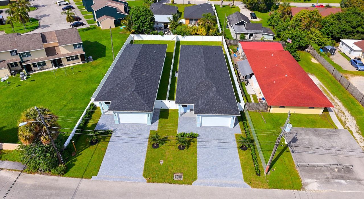 2367 E Faith Avenue, Schall Circle, FL 33417 Photo