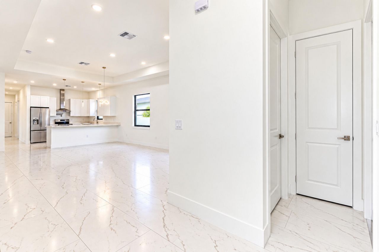 2367 E Faith Avenue, Schall Circle, FL 33417 Photo