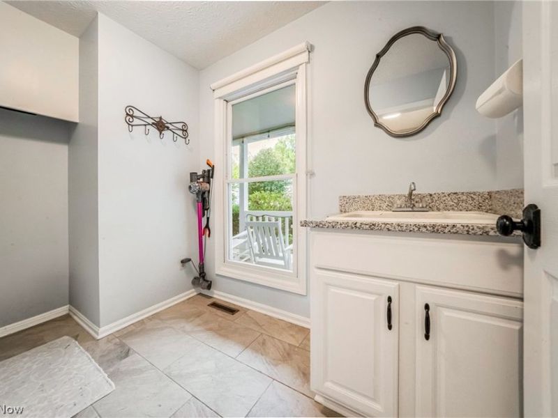 3453 Barrington Drive, Avon, OH 44011 Photo 14