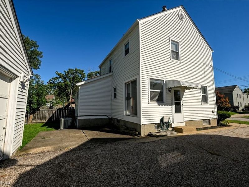 2564 8th Street, Cuyahoga Falls, OH 44221 Photo 23