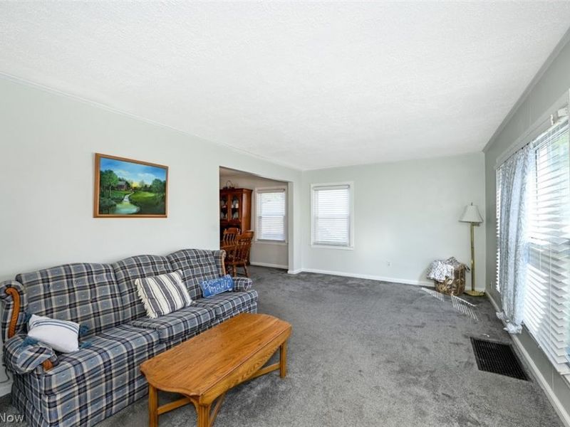 2564 8th Street, Cuyahoga Falls, OH 44221 Photo 3