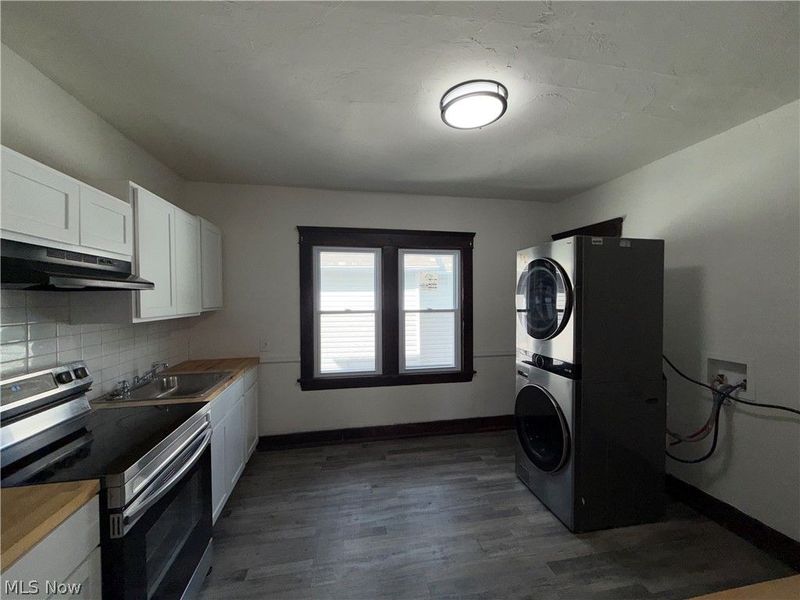 3802 Poe Avenue, Cleveland, OH 44109 Photo 13