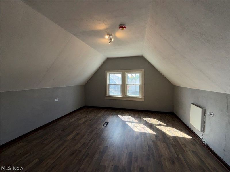 3802 Poe Avenue, Cleveland, OH 44109 Photo 22