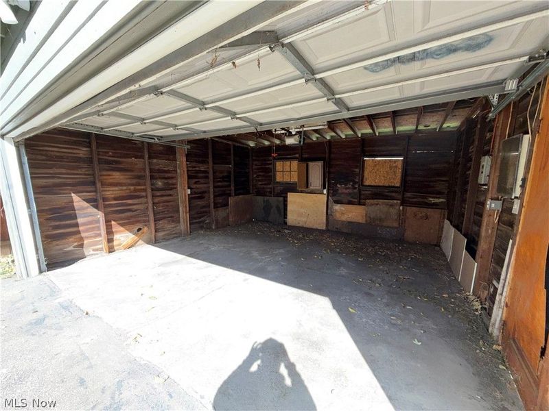 3802 Poe Avenue, Cleveland, OH 44109 Photo 33