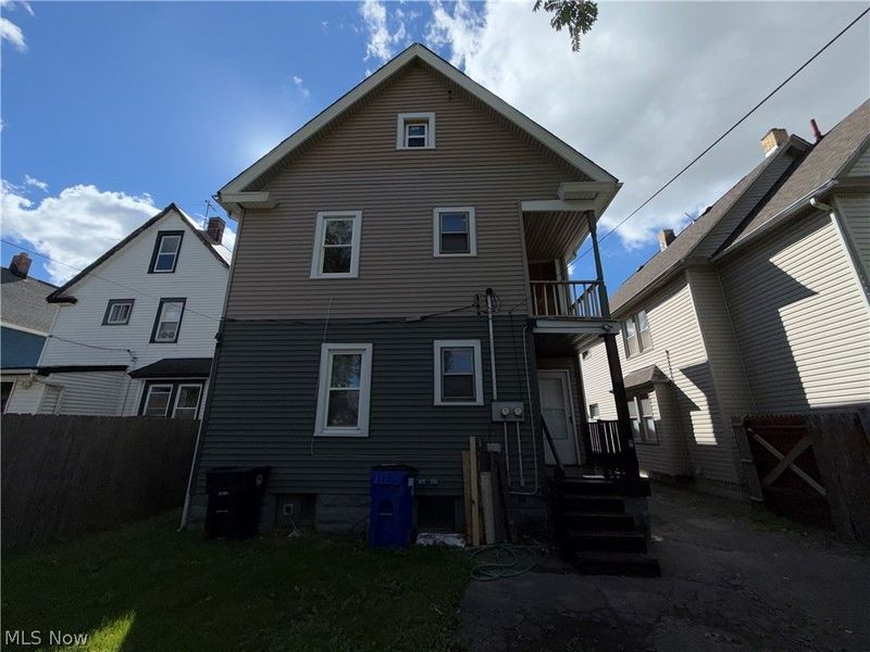 3802 Poe Avenue, Cleveland, OH 44109 Photo 35
