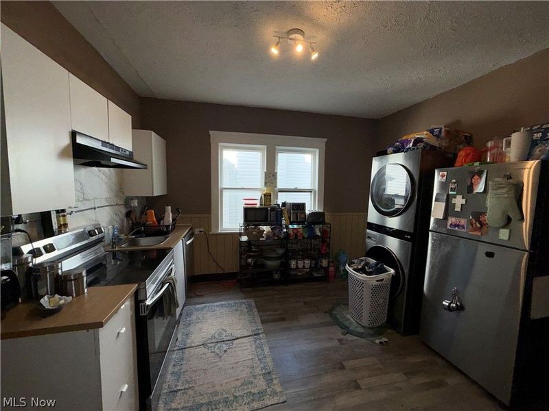 3802 Poe Avenue, Cleveland, OH 44109 Photo 5