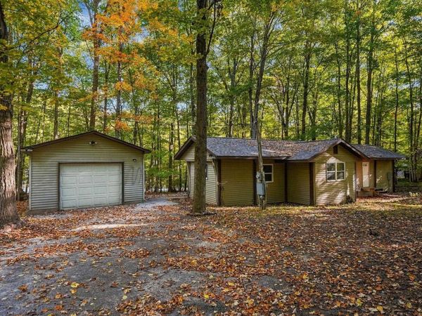 4745 Oakwood Drive, Lake Ann, MI 49650