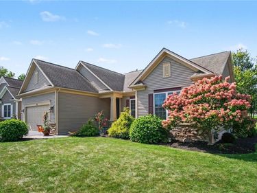 36 Timber Glen Trl, Penfield, NY 14526