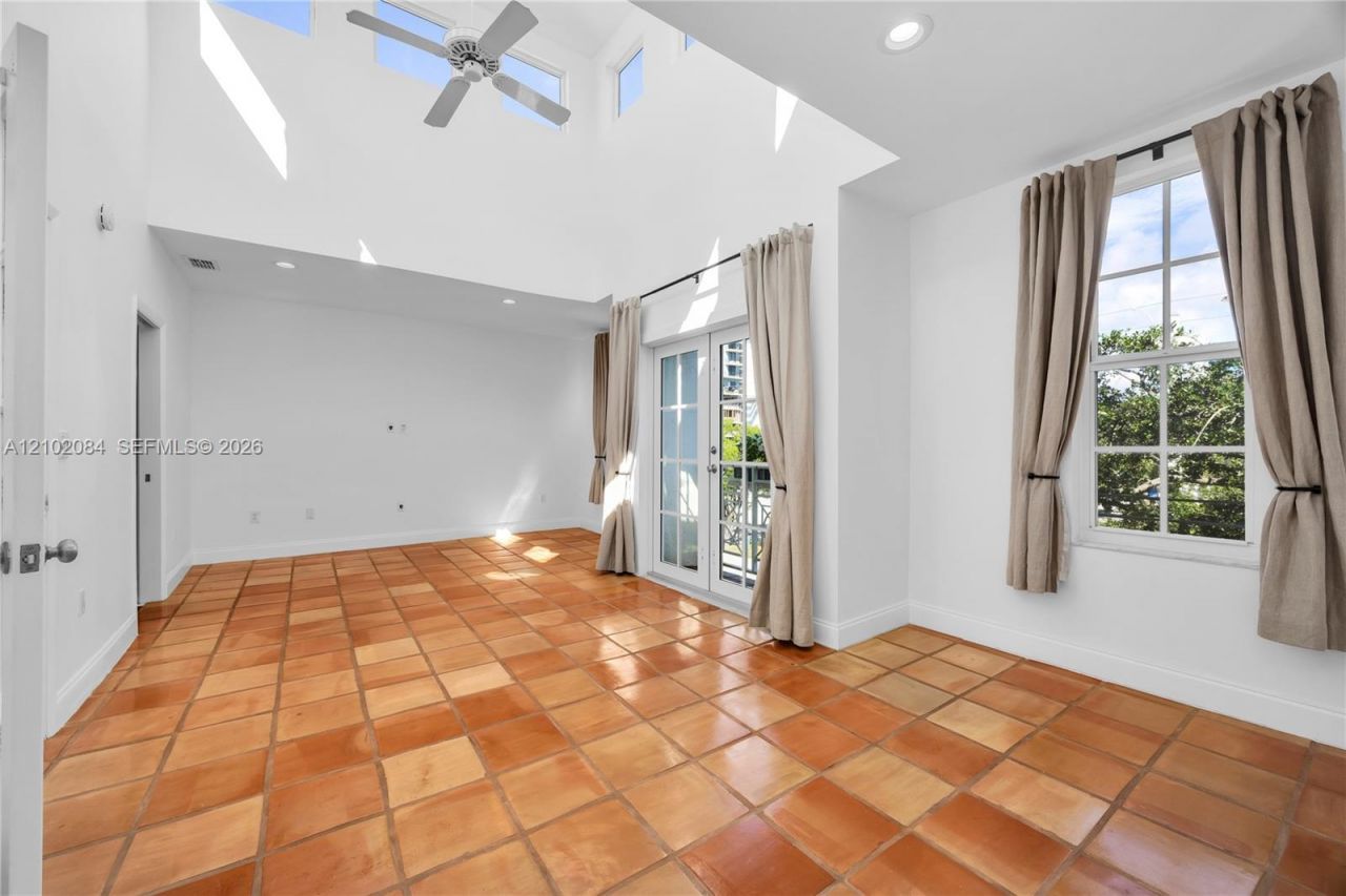 5801 SW 74th Ter , Unit 2, South Miami, FL 33143 Photo