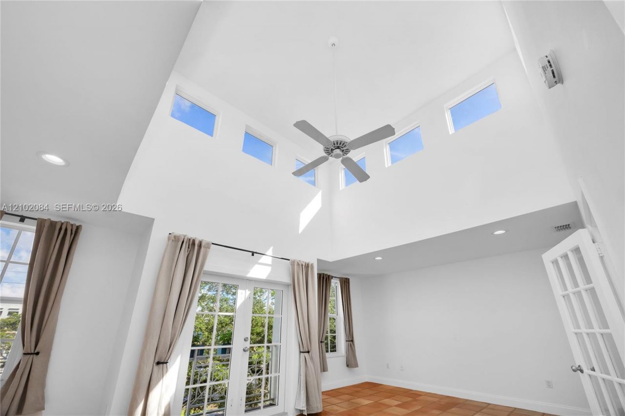 5801 SW 74th Ter , Unit 2, South Miami, FL 33143 Photo