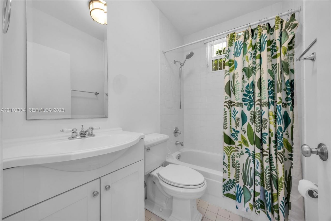 5801 SW 74th Ter , Unit 2, South Miami, FL 33143 Photo