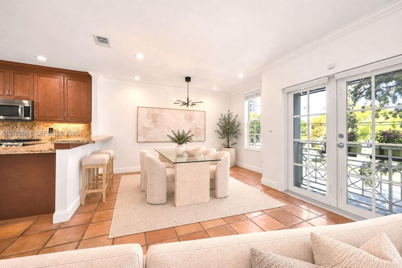 5801 SW 74th Ter , Unit 2, South Miami, FL 33143 Photo