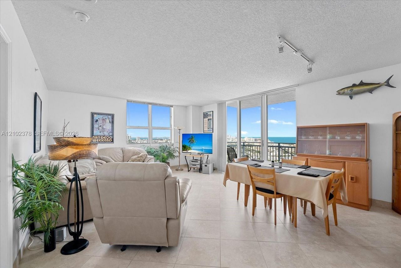 90 Alton Rd , Unit 2911, Miami Beach, FL 33139 Photo