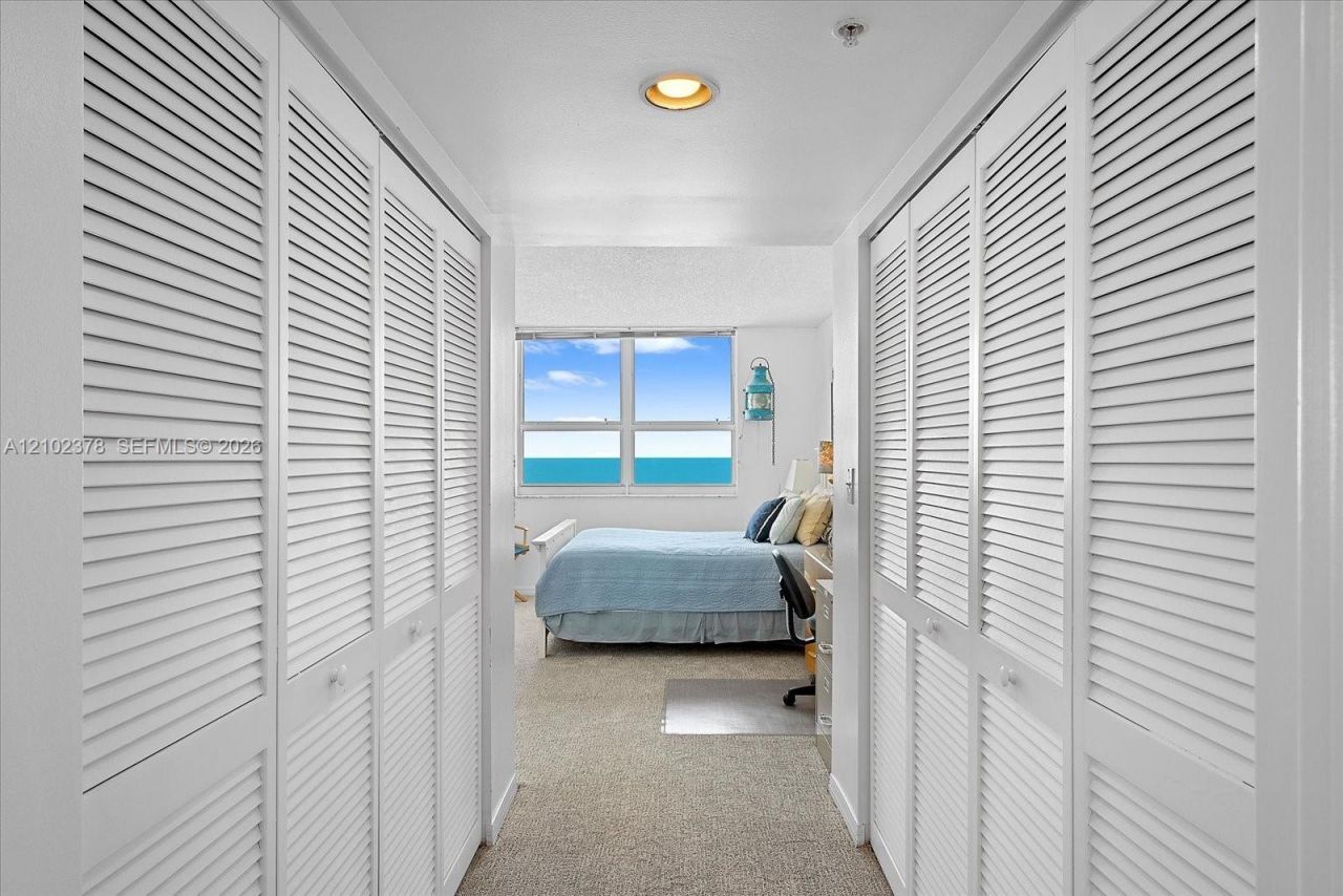 90 Alton Rd , Unit 2911, Miami Beach, FL 33139 Photo